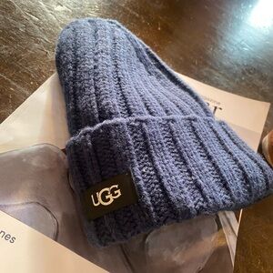 UGG WOOL NAVY BLUE COZY RIBBED WINTER BEANIE Hat ONE SZ SPORTY CHIC